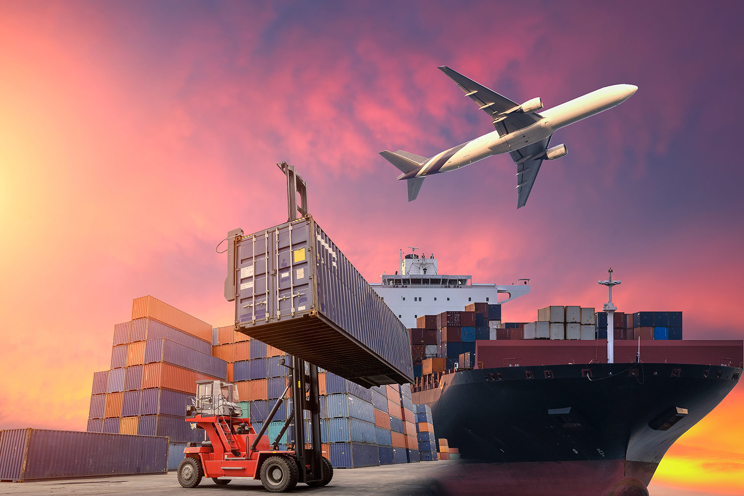 Advancing Global Trade: The Integral Role of Logistics in Modern Commerce